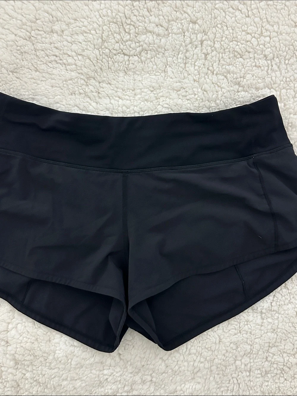lululemon athletica Speed-Up 2.5” inseam 6